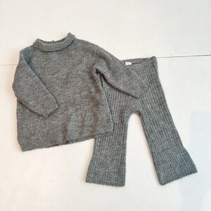 GAP Soft Gray Baby Knitwear Outfit